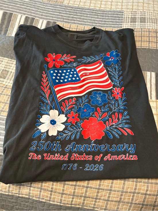 Comfort Colors Tops - 250th Anniversary USA Flag Graphic Tee